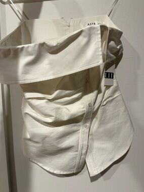 Astr Off-Shoulder Cream Strapless Button-Front Top
